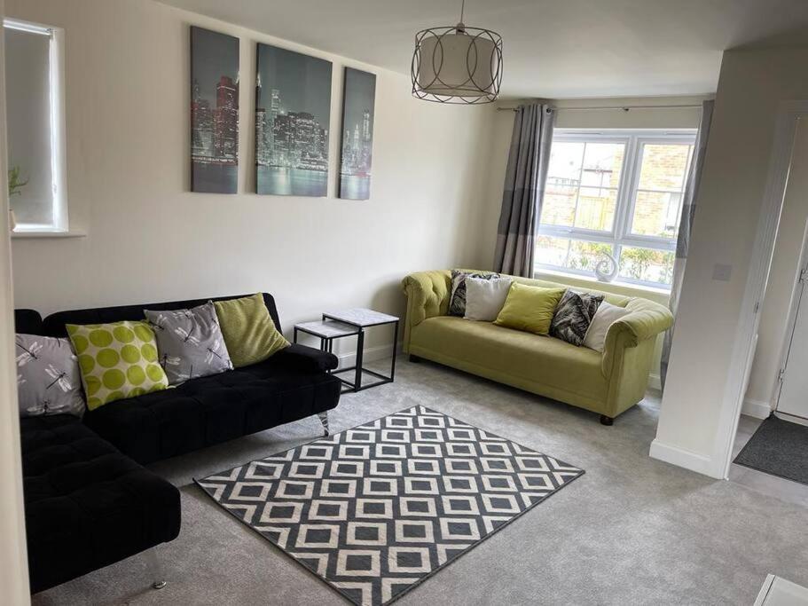 Cozy 3 Bed Sasha House In Beeston Nottingham Exterior foto