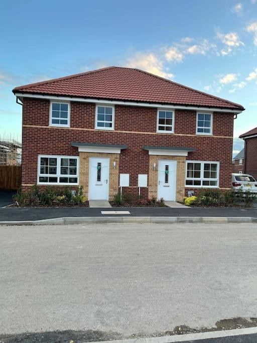 Cozy 3 Bed Sasha House In Beeston Nottingham Exterior foto