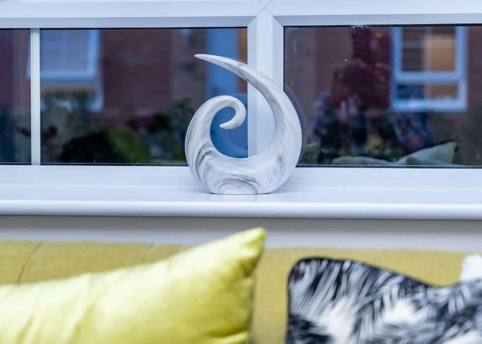 Cozy 3 Bed Sasha House In Beeston Nottingham Exterior foto